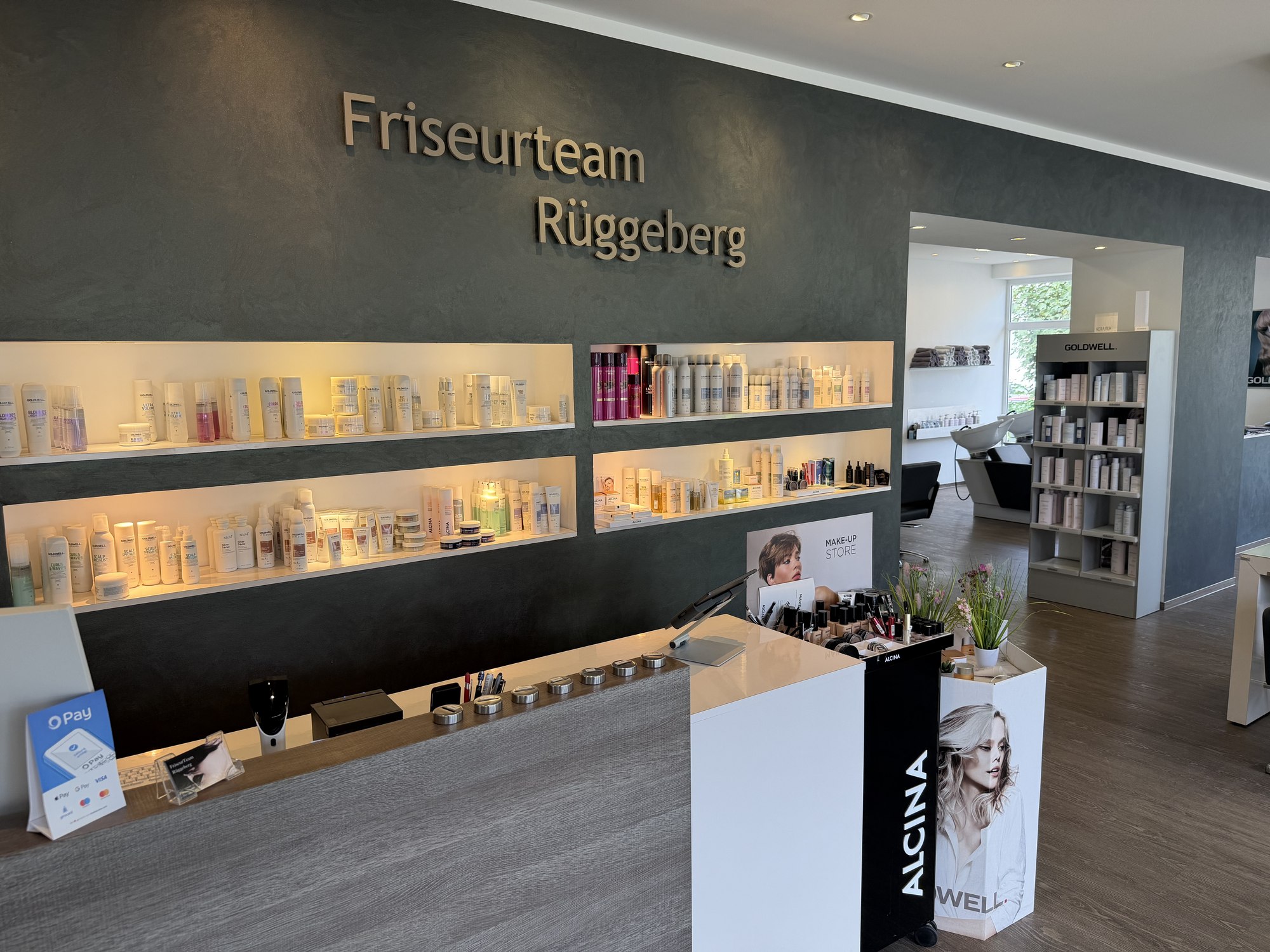 Empfang und Produktberatung